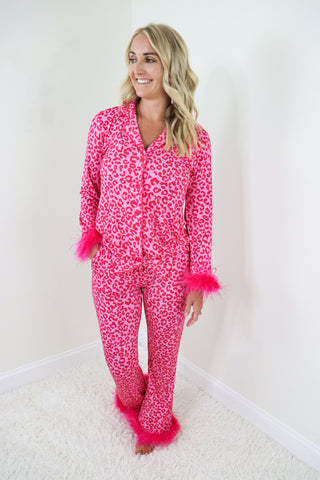LOVE LEOPARD WOMEN’S RELAXED FLARE FEATHERED DREAM SET