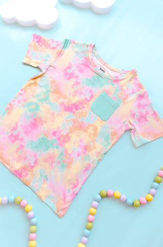 RAINBOW CLOUDS DREAM POCKET TEE