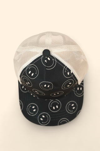 MIDNIGHT SMILES DREAM TRUCKER HAT