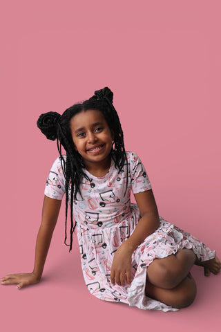 PRETTY AND PAR DREAM RUFFLE DRESS