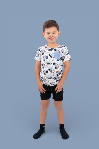 LOVE UNDER CONSTRUCTION DREAM POCKET TEE