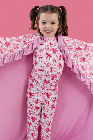 BOW CHECKERED CHARM DREAM RUFFLE BLANKET