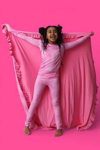 PINK DAYDREAM DREAM RUFFLE BLANKET