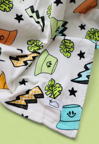 BOLTING TO THE BEACH DREAM TOWEL