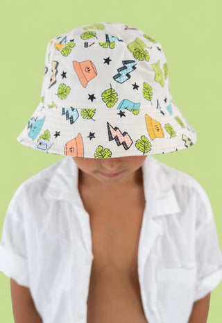 BOLTING TO THE BEACH DREAM BUCKET HAT