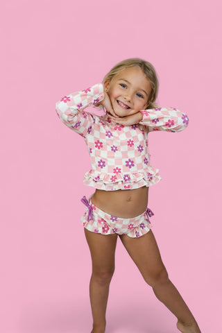 WAVY DAISY CHECKERS DREAM TWO-PIECE RASH GUARD RUFFLE SWIM SUIT