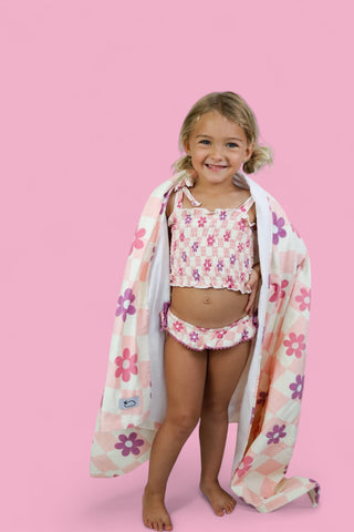 WAVY DAISY CHECKERS DREAM TOWEL