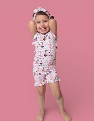 PRETTY AND PAR DREAM RUFFLE SHORT SET