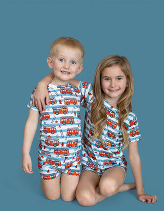 FIRETRUCK FRENZY DREAM SHORT SET