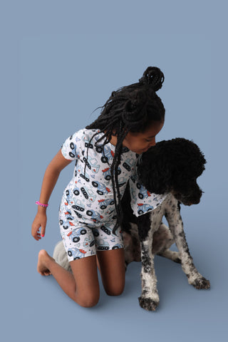 LOVE UNDER CONSTRUCTION DREAM SHORT SET