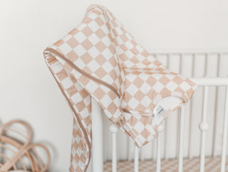 SANDY CHECKERS DREAM CRIB SHEET